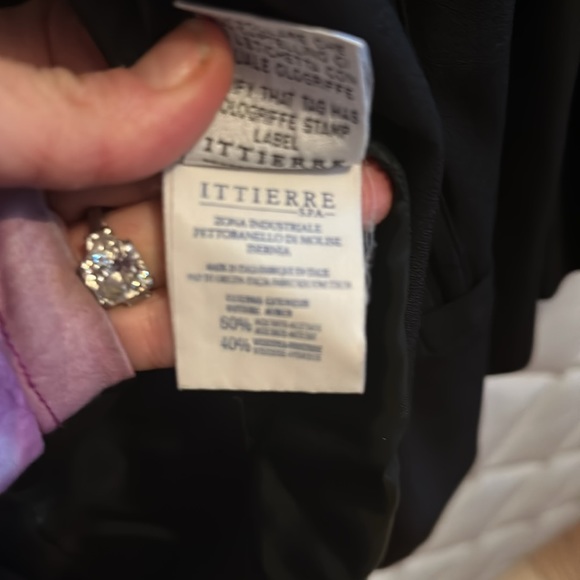 Versace couture collection. I will be taking this post down shortly. - Picture 4 of 9